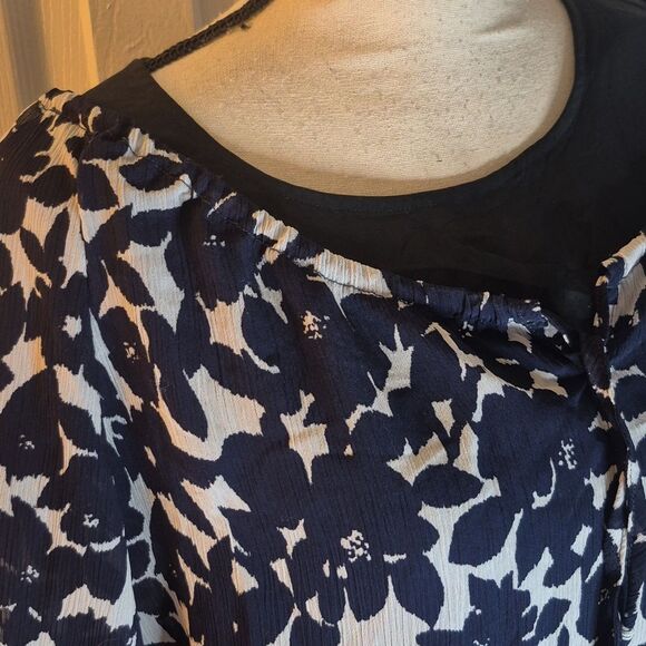 Madison Navy & White Abstract Floral Print Blouson Chiffon Sheer Top Size Medium - Picture 4 of 12